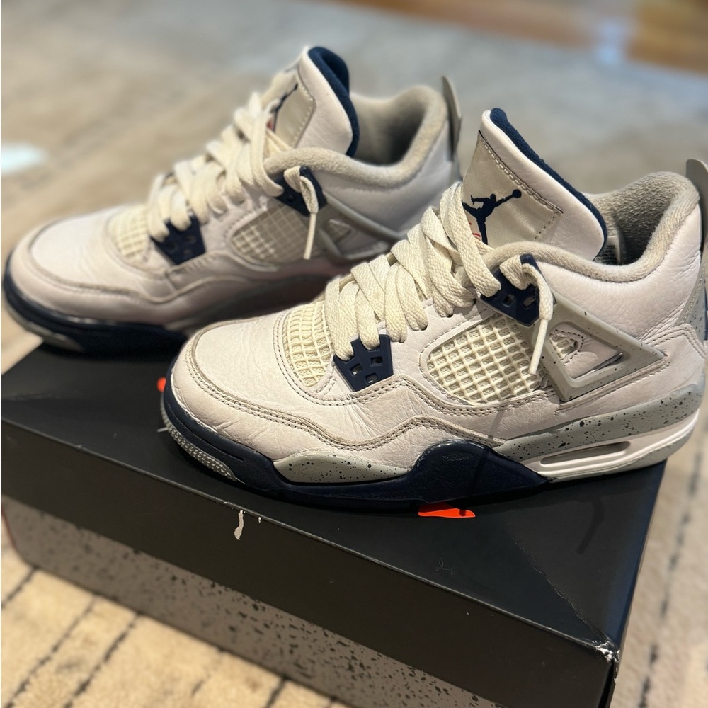 Jordan 4 retro midnight navy 3.5Y with original box.